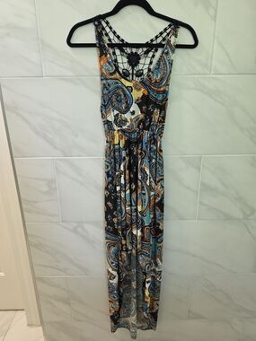 Sleeveless Paisley Maxi High-Low Dress with Crochet Back